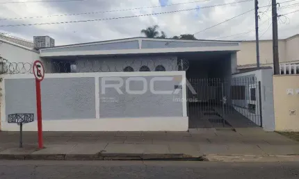 Casa Padrão para alugar no bairro Cidade Jardim em São Carlos
