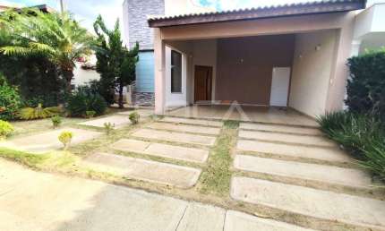 Linda Casa de 3 dormitórios para alugar no Condomínio Quebec em São Carlos