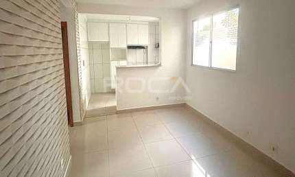 Aluguel de Apartamento Padrão com 2 Dormitórios em São Carlos