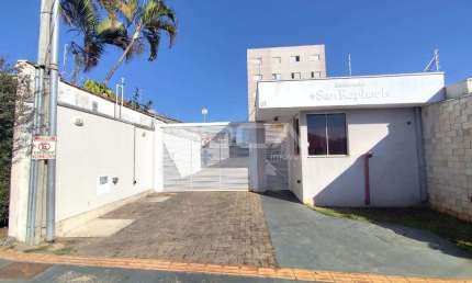 Aluguel de Apartamento Padrão com 2 Dormitórios na Vila Deriggi em São Carlos