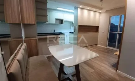 Apartamento de 2 dormitórios no Jardim São Carlos com móveis planejados - São Carlos