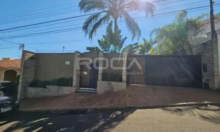 Casa de alto padrão com piscina e sauna no Parque Santa Mônica em São Carlos
