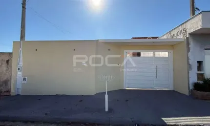 Casa à venda no Jardim Embaré, São Carlos - 2 dormitórios, 2 garagens