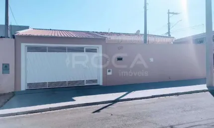 Casa Padrão à venda no Jardim Jóckei Club A, São Carlos