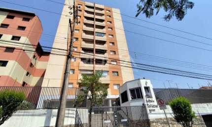 Apartamento de 3 dormitórios com garagem à venda no Centro de São Carlos