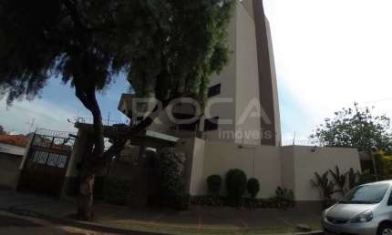 Locação de Apartamentos / Padrão na cidade de São Carlos