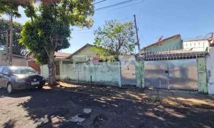 Casa padrão à venda em chácara parque club, são carlos - 2 dormitórios e edícula