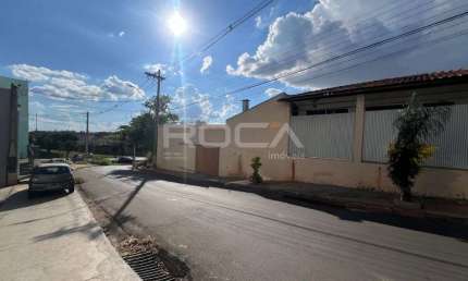 Casa padrão à venda no Jardim Paulista, São Carlos - 3 dormitórios, 1 suíte, garagem coberta!