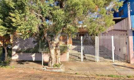 Casa com 3 quartos à venda na Rua Benedito da Silva, 974, Jardim São Carlos, São Carlos