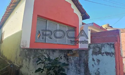 Charmosa casa no centro de são carlos com 2 dormitórios