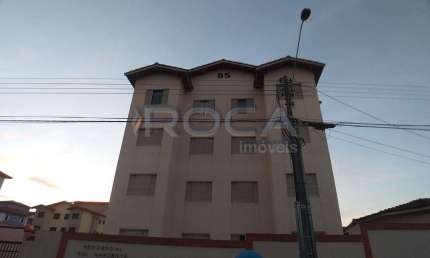 Venda de Apartamentos / Padrão na cidade de São Carlos