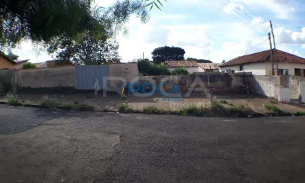 Terreno à venda na Rua Ananias Evangelista de Toledo, 54, Vila Prado, São Carlos