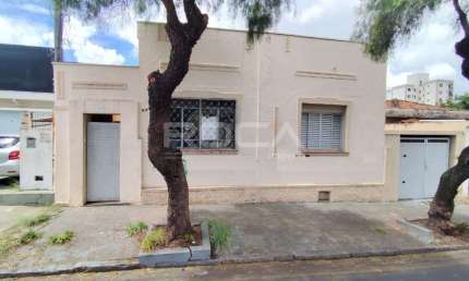 Casa Padrão para Alugar no CENTRO de São Carlos - 4 dormitórios e 2 vagas
