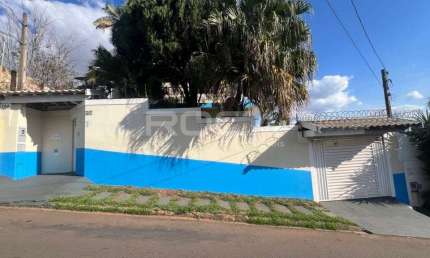 Casa de alto padrão com piscina no Parque Santa Mônica, São Carlos