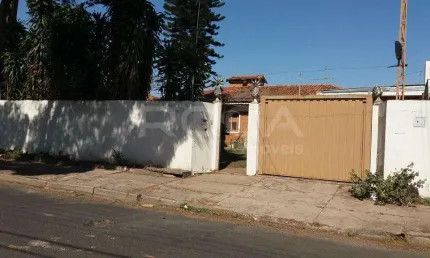 Casa à venda em Nova Estância, São Carlos - 3 dormitórios, suíte e quintal espaçoso!