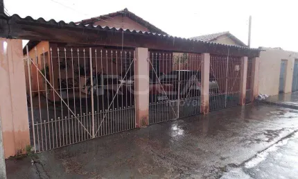 Casa com 2 quartos à venda na Rua Irineu Rios, 1702, Jardim Beatriz, São Carlos