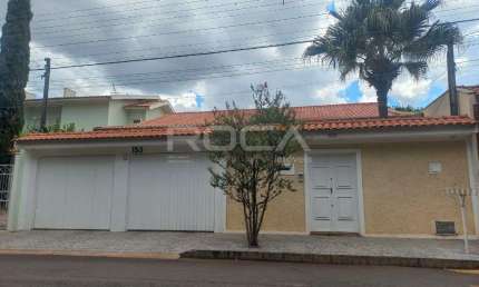 Casa à venda no bairro Jardim Centenário em São Carlos