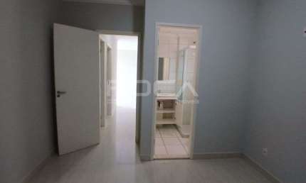 Apartamento padrão no Parque Faber Castell I - São Carlos: 3 dormitórios, 1 suíte