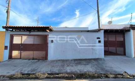 Casa Padrão de 3 dormitórios na Vila Brasília, São Carlos