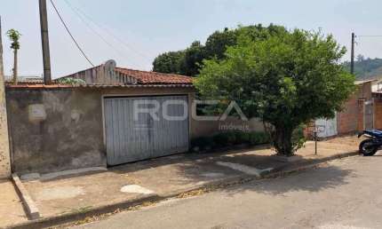 Casa padrão à venda em Antenor Garcia, São Carlos - 3 dormitórios, 2 garagens