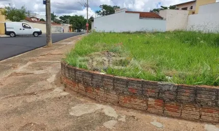 Terreno à venda na Rua Alexandre Ranciaro, Jardim Bandeirantes, São Carlos