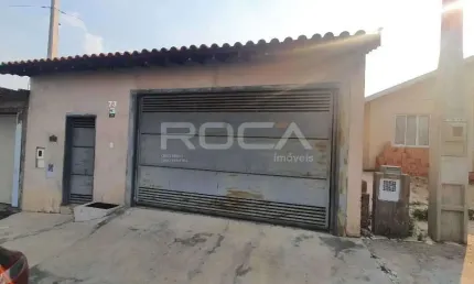 Casa à venda no Jardim Araucária em São Carlos - 2 suítes e churrasqueira