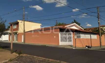 Casa com 3 quartos à venda na Rua Francisco de Oliveira Penteado, 733, Vila Boa Vista, São Carlos