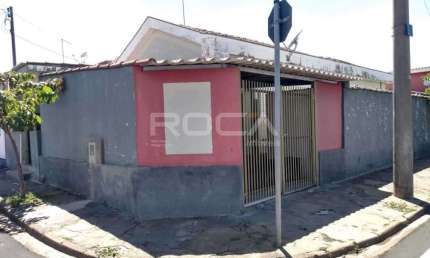 Casa com 3 quartos à venda na Rua Itália, 779, Vila Prado, São Carlos