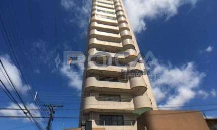 Apartamento de 3 dormitórios com suíte e armários na Vila Monteiro Gleba I em São Carlos.