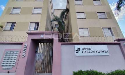 Aluguel de Apartamento Padrão com 3 Dormitórios no Centro de São Carlos