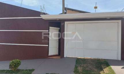Sobrado à venda no Jardim das Torres em São Carlos | 3 dormitórios, suíte e 4 garagens