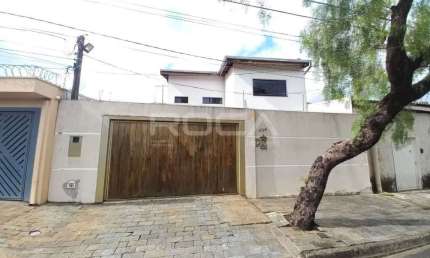 Sobrado de 3 dormitórios no Jardim Bandeirantes - São Carlos