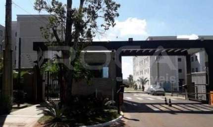 Apartamento de 2 dormitórios em Santa Felícia, São Carlos