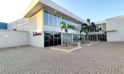Sala Comercial para Alugar na Vila Nery, São Carlos: Infraestrutura Completa e Estacionamento Rotativo
