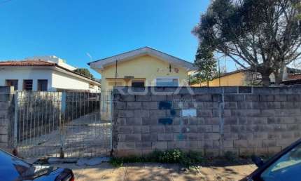 Casa padrão à venda no Jardim Bandeirantes, São Carlos!