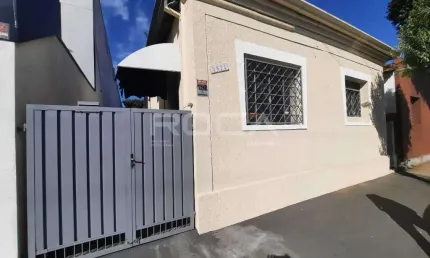 Linda casa de 2 dormitórios no Centro de São Carlos!