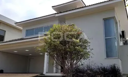 Casa de luxo com 3 suítes e 4 vagas no Parque Faber Castell