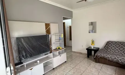 Casa com 3 dorm, sendo 1 suíte, terreno amplo, no gravatá, navegantes sc.