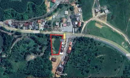 Terreno com 2000m² as margens da rodovia no bairro escalvandia em navegantes/sc