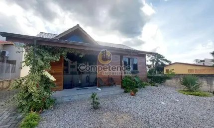 Casa para Venda em Palhoça, Praia de Fora, 2 dormitórios, 1 banheiro, 3 vagas