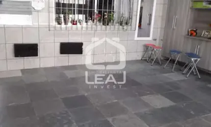 Sobrado de 136m² com 3 dormitórios e 2 vagas de garagem à venda, por R$ 750.000,00, Jardim Sandra,