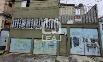 Sobrado à venda para Renda no Jardim Irapiranga, 260m², 5 casas, 2 vagas garagem - R$ 650.000,00 -