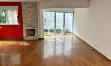 Casa em Condomínio à Venda no Jardim Panorama/Morumbi, 230 m2, 3 Suítes, Quintal com Churrasqueira,