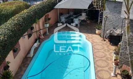 Sobrado com 3 dormitórios e 3 vagas de garagem à venda, 142 m² por R$ 999.000,00 - Parque Maria Hel