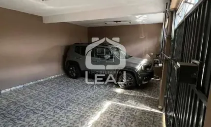 Sobrado Amplo à venda com 3 dormitórios, sendo 1 suíte, 2 vagas garagem no Jardim Capão Redondo, R$