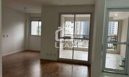 Apartamento para locação, 76m², Vila Andrade, 2 dormitórios (1 suíte), 2 vagas R$ 5.383,33 (Pacote)