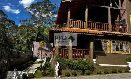 Casa em condomínio, com lazer completo,  à venda no Jardim das Palmeiras (Zona Sul)!!