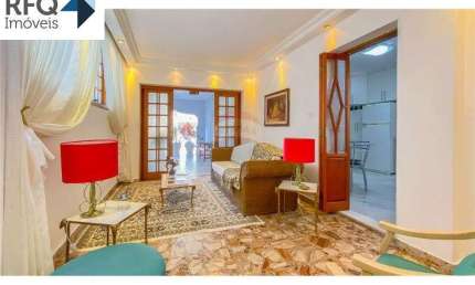 Casa assobradada em Condomínio Fechado no Cambuci todo mobiliado com todo o conforto e requinte que você e sua família merecem.