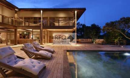 Refúgio dos Sonhos em Trancoso: Bela Casa com Vista para o Vale e o Mar, Piscina e Conforto Excepcional