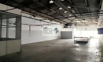 Oportunidade única de investimento em um galpão comercial localizado na Vila Moraes